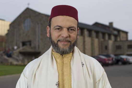 L’imam Hamid Slimi, du Centre Sayeda Khadija, voisin de l’égilise catholique Sainte-Catherine de Sienne vandalisée en mai.