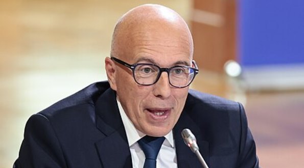 Législatives 2024 : Eric Ciotti veut une alliance des droites avec le RN, LR en crise