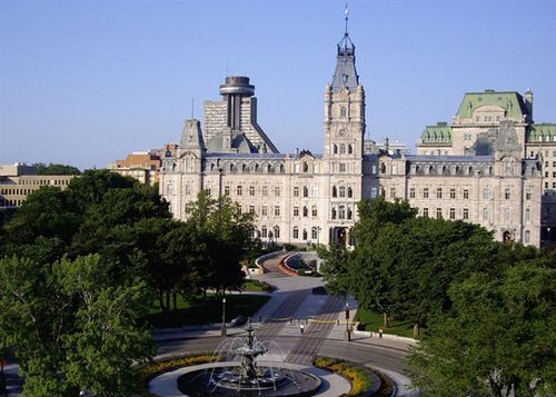 Québec : une motion contre l’islamophobie adoptée au Parlement