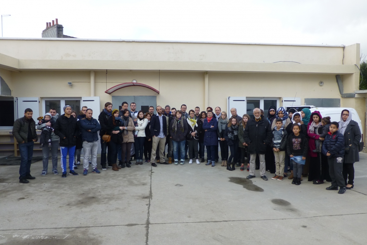 Une famille originaire de Cherbourg, dont un membre a été victimes des attentats du 13 novembre, à la rencontre des musulmans. © La Manche Libre