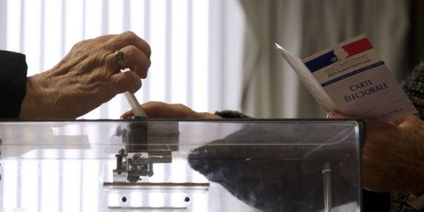Le Front national en position de force dans six régions
