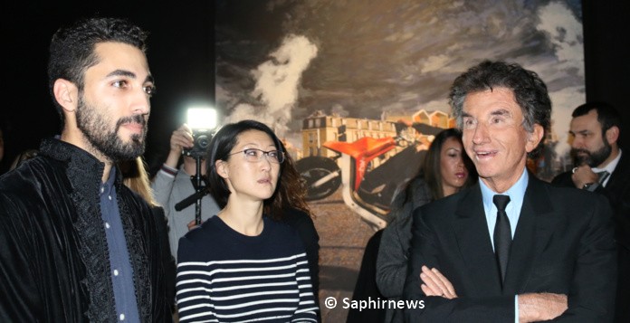 De gauche à droite, l'artiste Combo, Fleur Pellerin et Jack Lang, président de l'IMA.