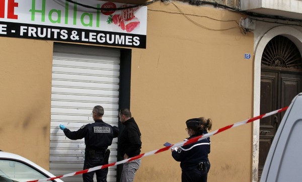 Commerces musulmans mitraillés en Corse : le CFCM consterné