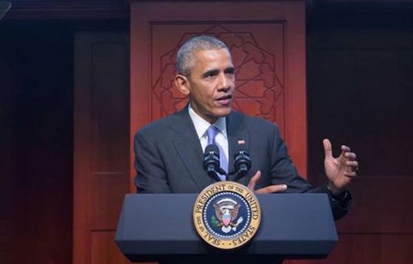 Le président des Etats-Unis Barack Obama s'est rendu pour la première fois depuis son élection à la Maison Blanche dans une mosquée américaine, ici celle de Baltimore mercredi 3 février. © ISB
