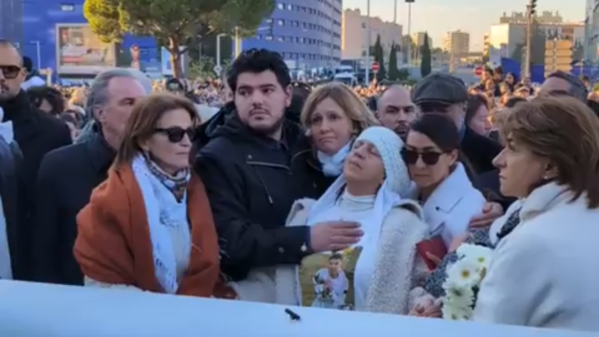 Après l'assassinat de Mehdi Kessaci, Marseille se lève contre le narcotrafic