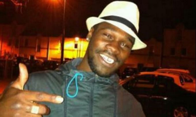 Des centaines de personnes ont participé, vendredi 22 juillet, une marche blanche en hommage à Adama Traoré.