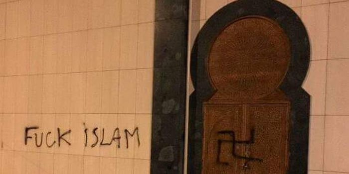 Des tags nazis et islamophobes ont été retrouvés mercredi 27 juillet sur la mosquée de Bagnolet.