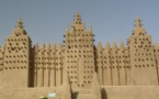 Mali : la remarquable mosquée de Djenné alimentée à l'énergie solaire