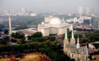 Indonésie : un tunnel de l’amitié entre chrétiens et musulmans relie la mosquée et la cathédrale de Jakarta