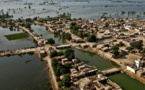 Le Pakistan sous l'eau, plus de 1 000 morts au compteur