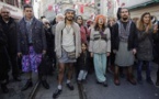 Turquie : des hommes en jupe contre les violences sexistes