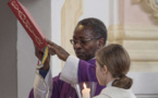 Allemagne : un prêtre congolais solidaire des migrants poussé à la démission