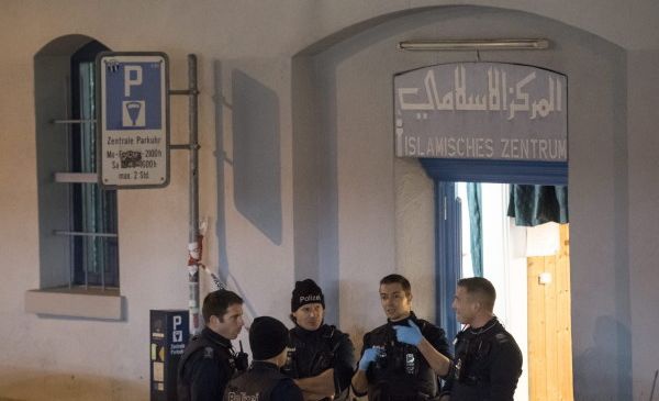 Attaque de la mosquée de Zurich : les motivations obscures du tireur