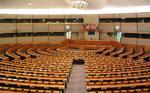A droite toute au Parlement européen !