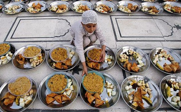 Ados et jeunes adultes face au Ramadan : Jeûner pendant les examens ? A partir de quel âge ?