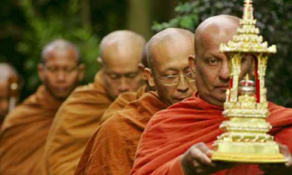 Les bouddhistes de France condamnent les atrocités commises contre les Rohingyas
