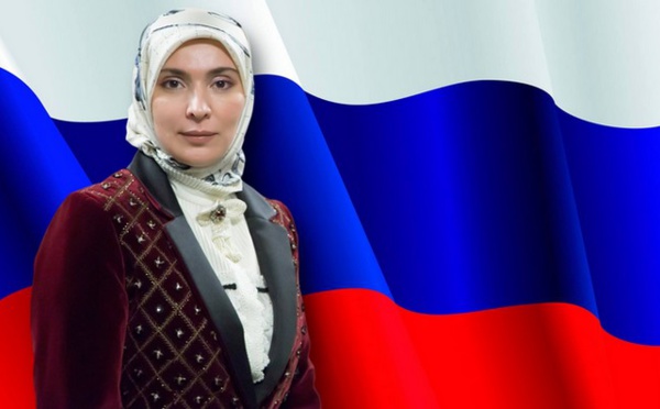 Une femme musulmane à la tête de la Russie ? Une rivale de Poutine se présente à la présidentielle