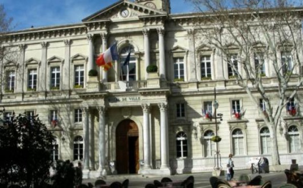 Avignon : la mairie reconnaît ses torts envers les musulmans, les cuves en béton démantelées