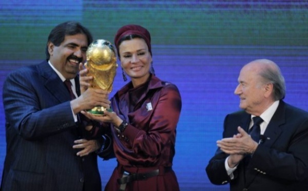Football : le Mondial 2022 acheté par le Qatar ? La FIFA dans la tourmente