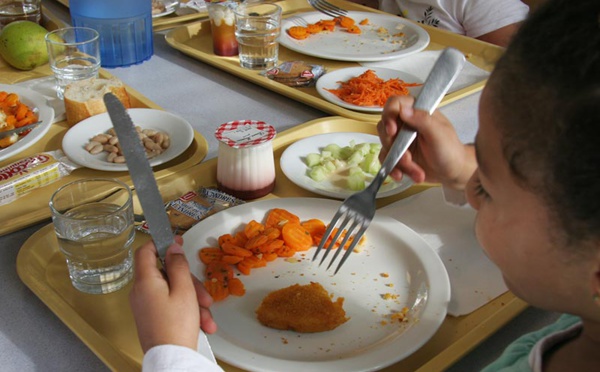 Cantines : les menus de substitution ne portent pas atteinte à la laïcité