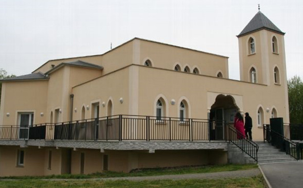 Du Rhône à l'Eure-et-Loir, la contestation monte dans les mosquées de France contre la charte des imams