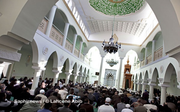 Des mosquées de France débutent le Ramadan 2013 mercredi 10 juillet