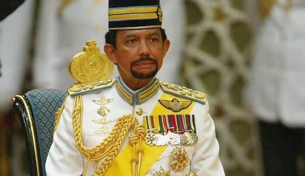 La charia adoptée à Brunei provoque des appels au boycott
