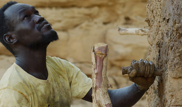 Le barrage : une réalité soudanaise transposée dans un film qui invite à la contemplation