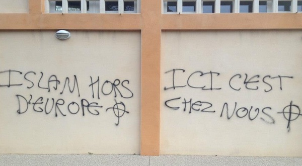 Appels aux ratonnades racistes : le souvenir « des pages sombres de notre histoire commune » ravivé