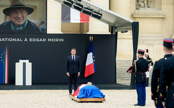 Aux Invalides, la France dit adieu à Edgar Morin, « un destin exceptionnel dans le siècle »