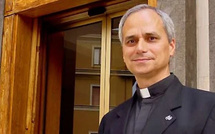 De Robert Francis Prevost à Léon XIV, un proche du pape François élu à la tête du Vatican